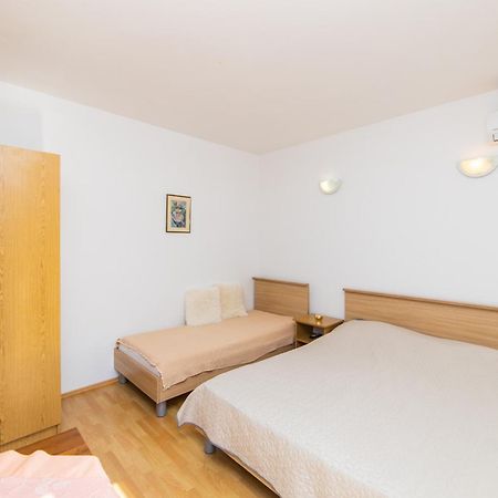 Apartments Slavena Gradac  Eksteriør bilde