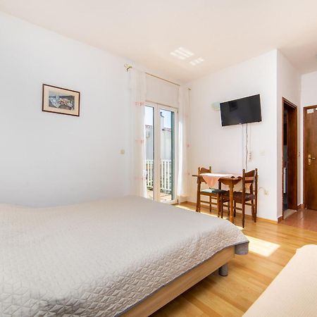Apartments Slavena Gradac  Eksteriør bilde