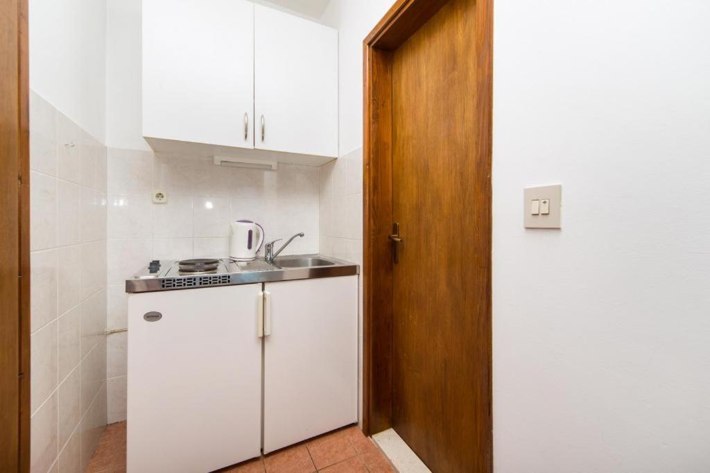 Apartments Slavena Gradac  Eksteriør bilde