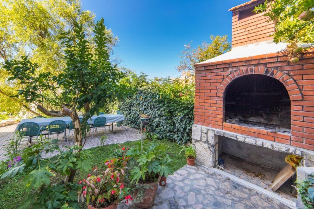 Apartments Slavena Gradac  Eksteriør bilde