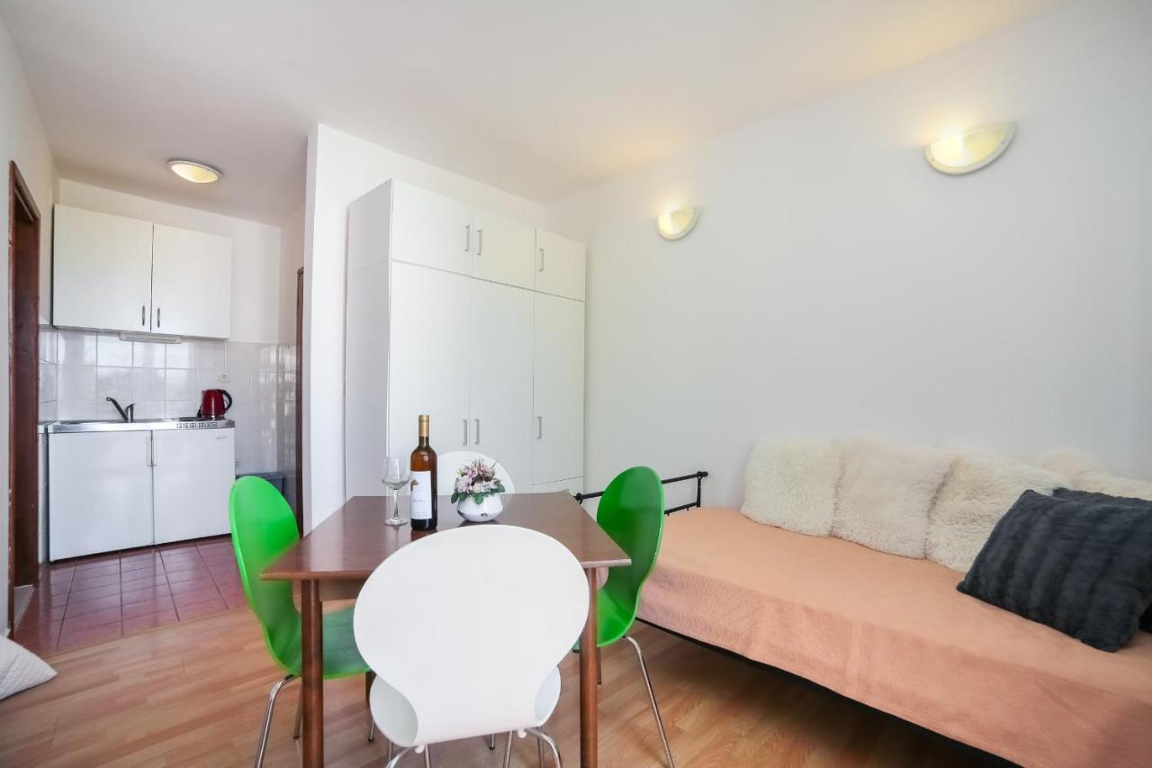 Apartments Slavena Gradac  Eksteriør bilde
