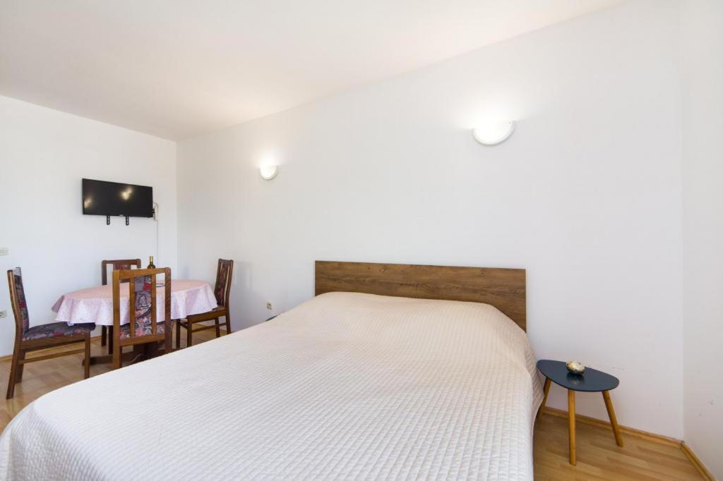 Apartments Slavena Gradac  Eksteriør bilde