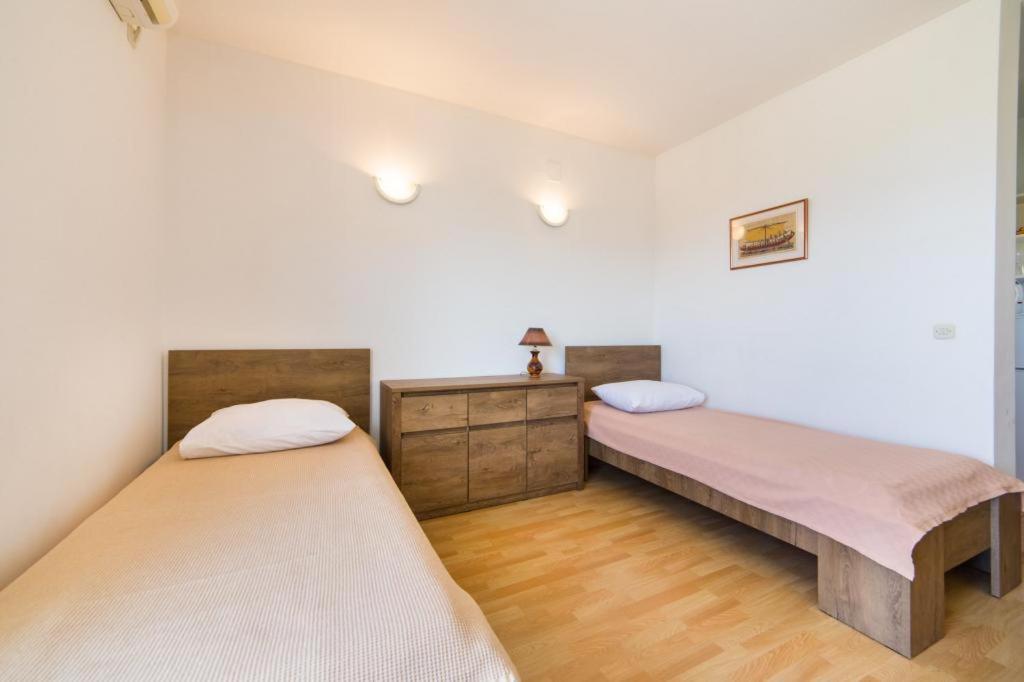 Apartments Slavena Gradac  Eksteriør bilde