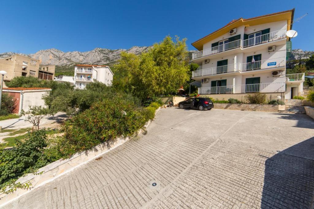 Apartments Slavena Gradac  Eksteriør bilde