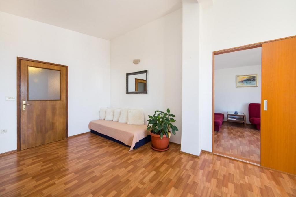 Apartments Slavena Gradac  Eksteriør bilde