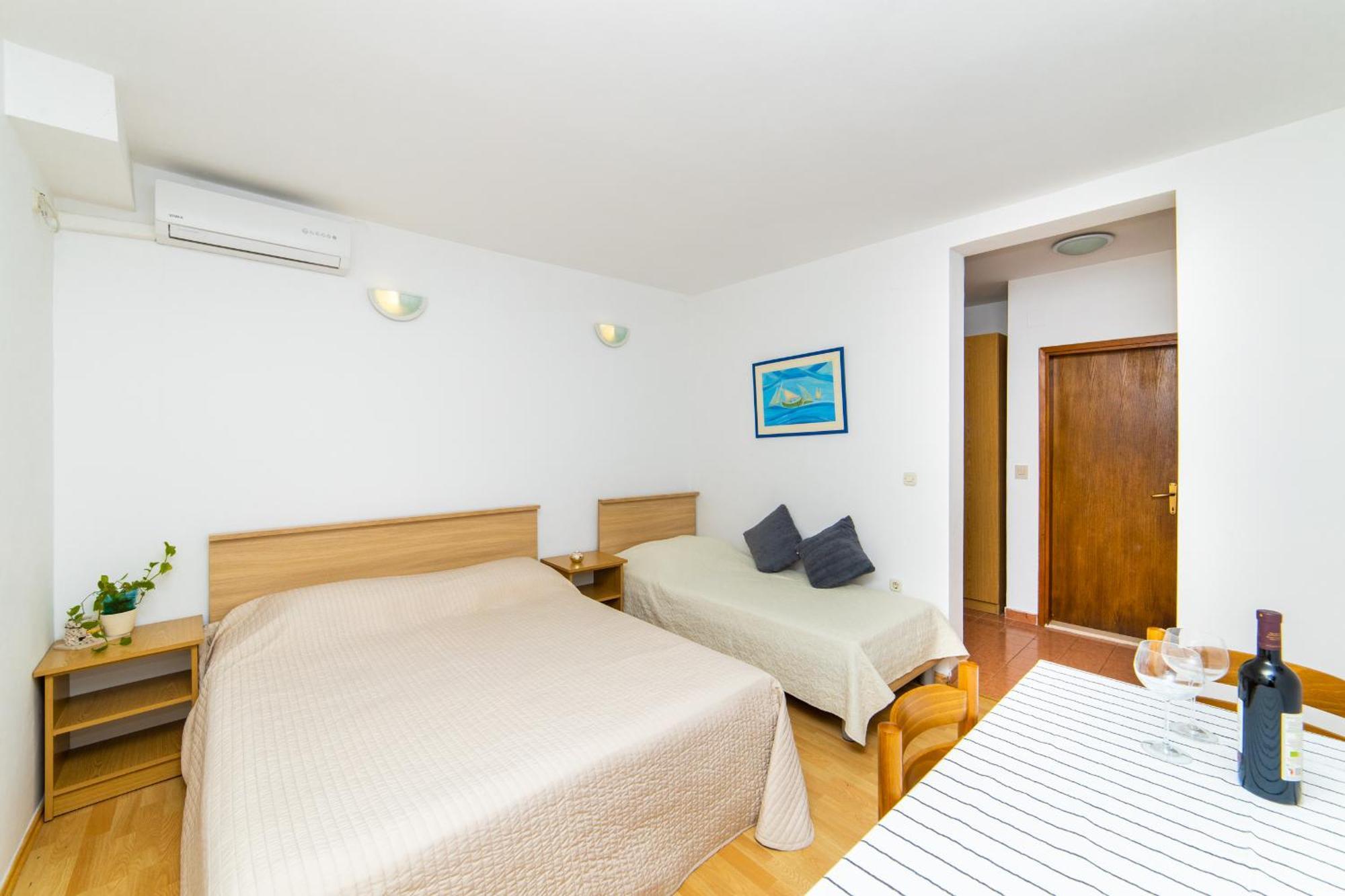 Apartments Slavena Gradac  Eksteriør bilde