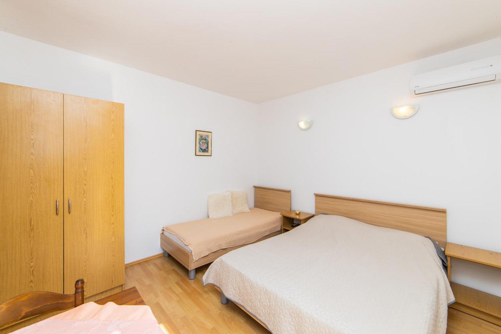 Apartments Slavena Gradac  Eksteriør bilde