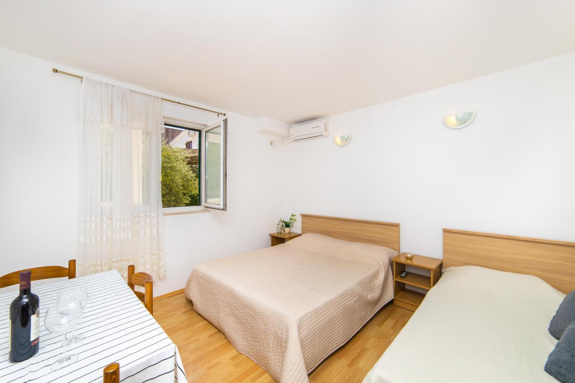 Apartments Slavena Gradac  Eksteriør bilde