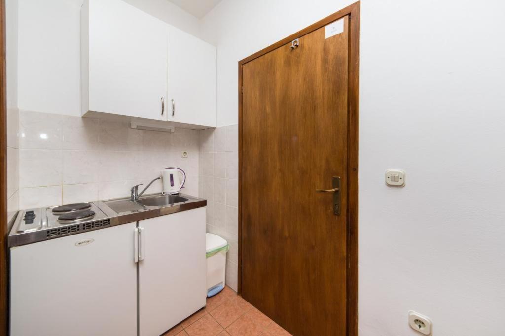 Apartments Slavena Gradac  Eksteriør bilde