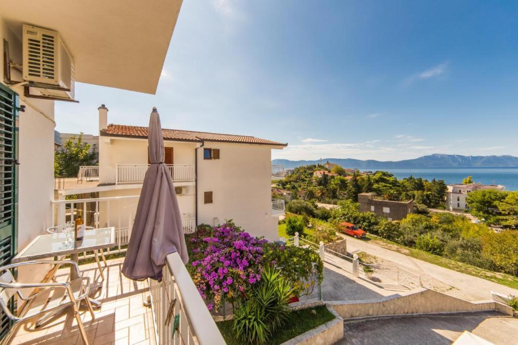 Apartments Slavena Gradac  Eksteriør bilde