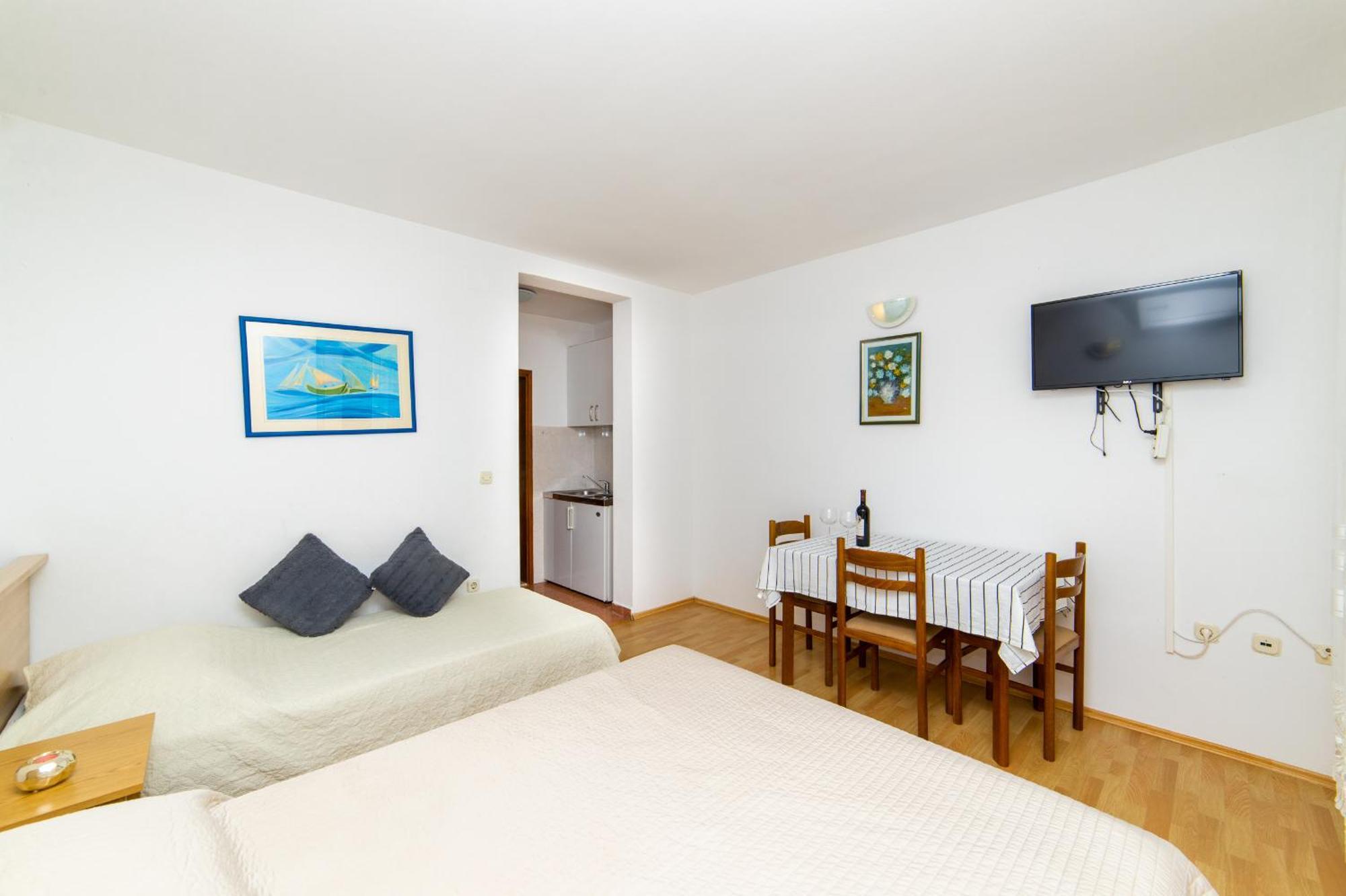 Apartments Slavena Gradac  Eksteriør bilde